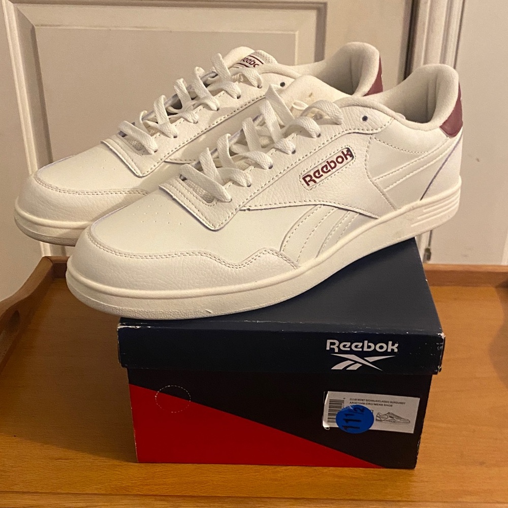 Men's Size 11.5 Reebok Classic Burgundy